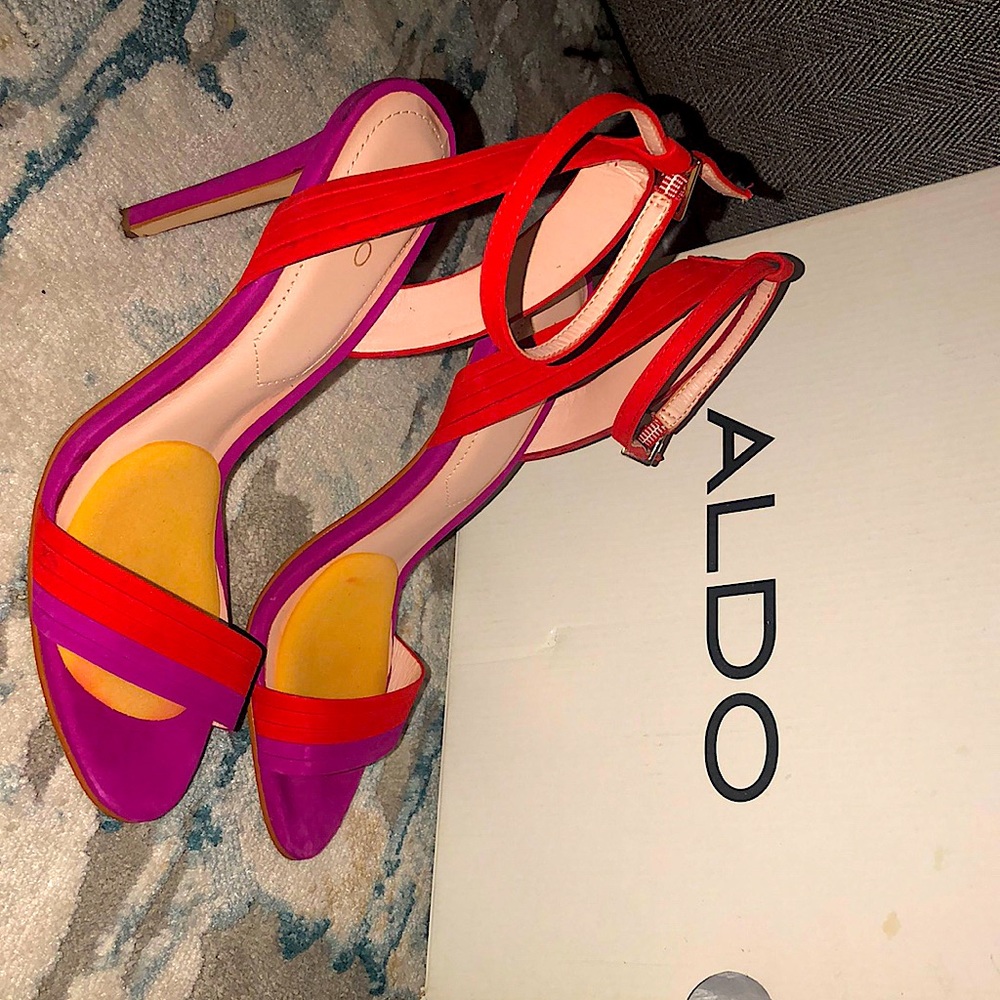 Aldo kaenavia suede heel